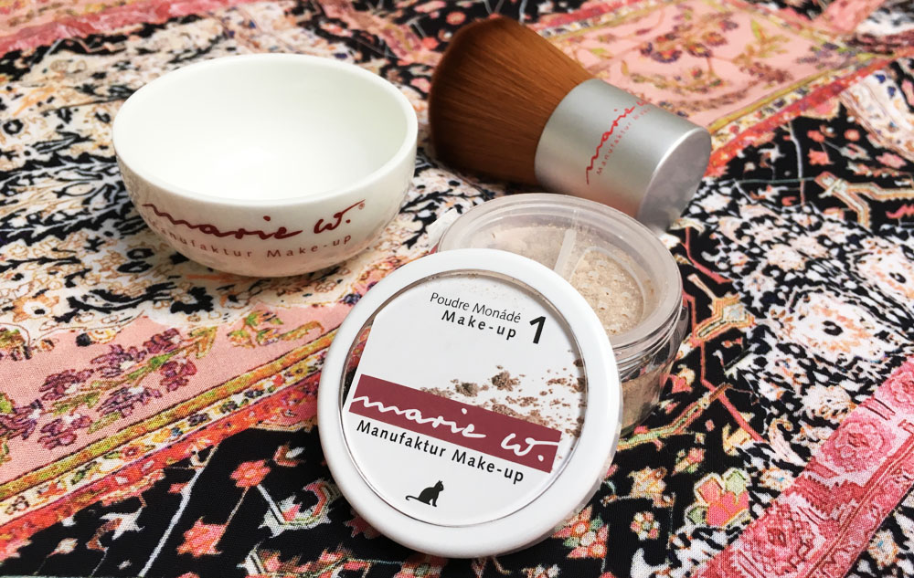 Titelbild Blog: Mineralisches Wunderpuder: marie w. Make-up Bild: naturalbeauty.de