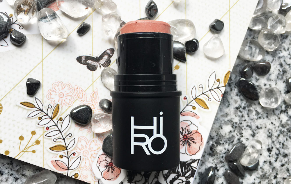 BLOG HIRO Cosmetics Multisticks – „Backstage“ und „Eve by day“ Bild: naturalbeauty.de