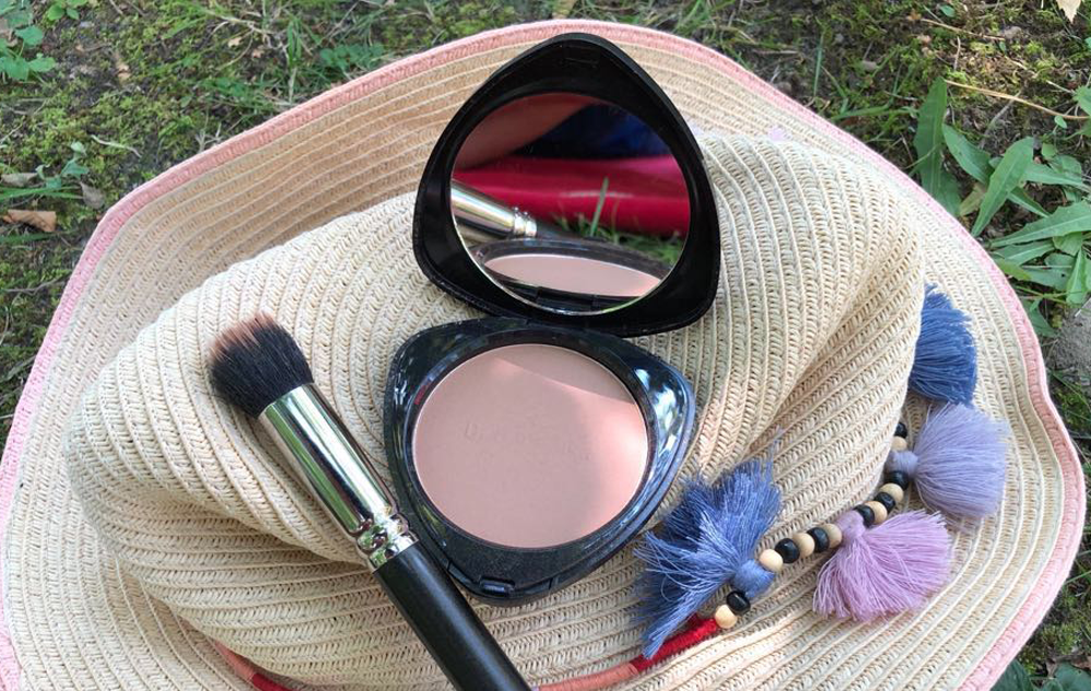 MAGAZIN Summer Glow mit Dr.Hauschka Bronzing Powder Bild: naturalbeauty.de