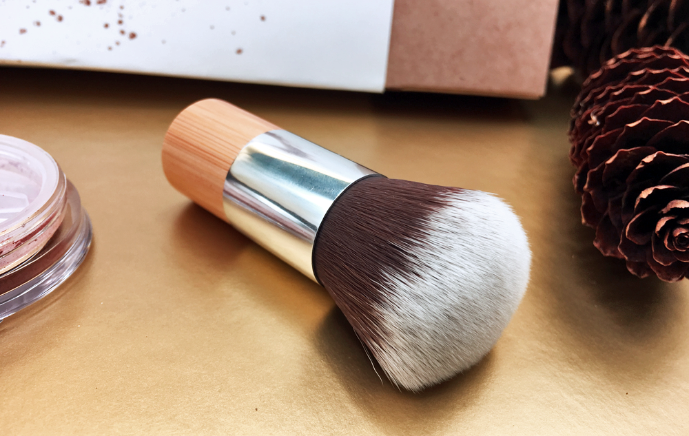 BLOG Herbstlook mit dem Angel Präsent "Touch me" Bild: naturalbeauty.de