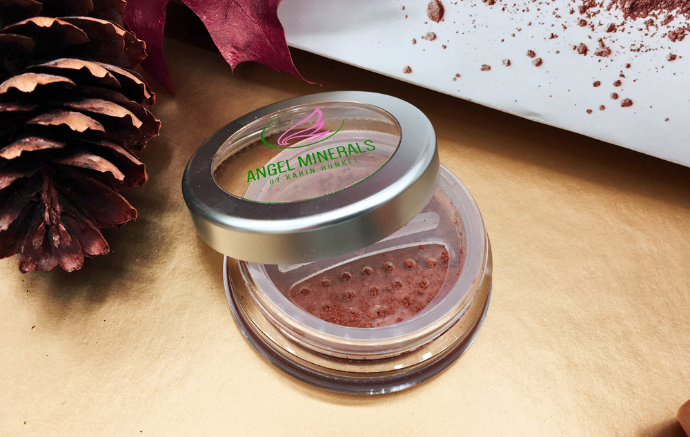 BLOG Herbstlook mit dem Angel Präsent "Touch me" Bild: naturalbeauty.de