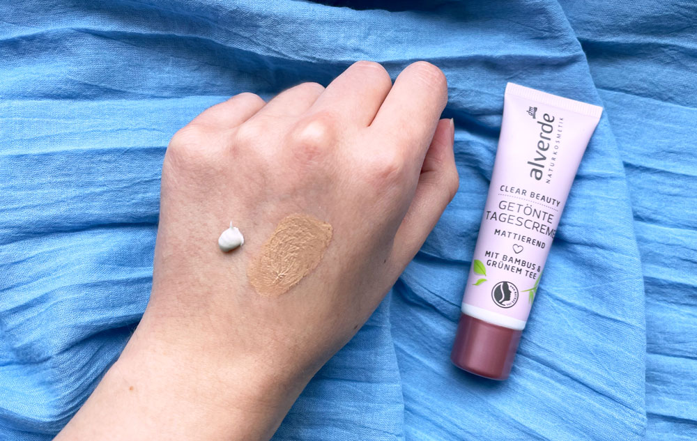 alverde Clear Beauty Getönte Tagescreme